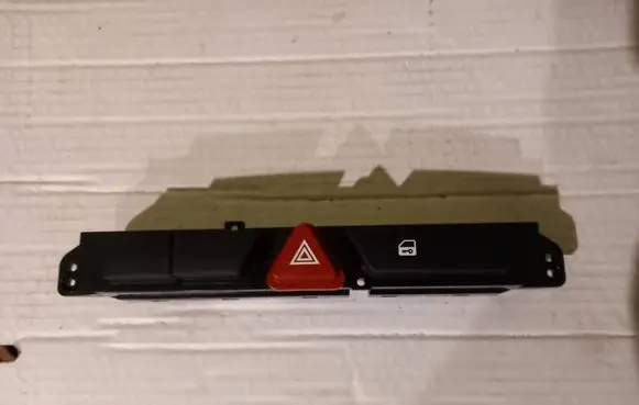 KIA Ceed Hazard light switch 937001H900 937001H910
