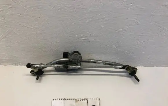 Volvo XC40 Front wiper linkage and motor 31457299
