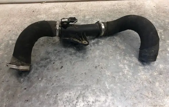 Audi Q5 SQ5 Intercooler hose/pipe 8K0145673E 8R0145737L 8K0145673R