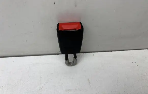Volkswagen Caddy Rear seatbelt buckle 7H0857740