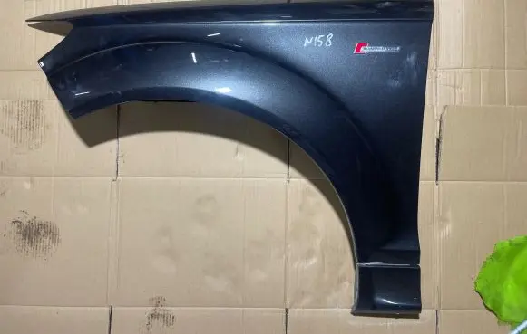 Audi Q7 4L Fender