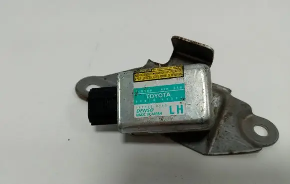 Toyota Land Cruiser (J120) Airbag deployment crash/impact sensor 8983060020 1879000460