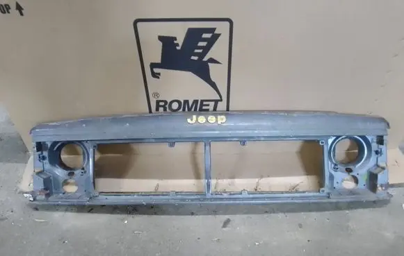 Jeep Cherokee XJ Under headlight/headlamp trim 