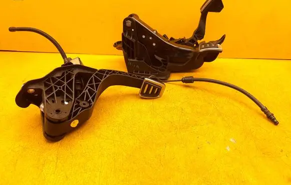Seat Ibiza IV (6J,6P) Pedal assembly 6C1721058E 6C1721503C