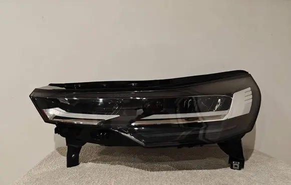 Renault Captur II Headlight/headlamp 260604753R 1EX01671401