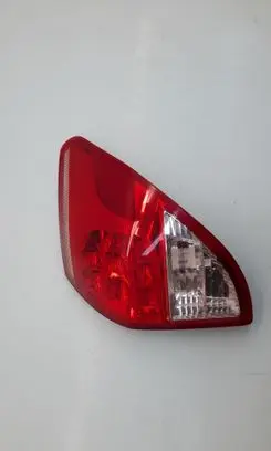 Toyota RAV 4 (XA30) Rear/tail lights