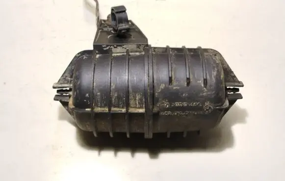 BMW 5 E39 Other engine bay part 079477