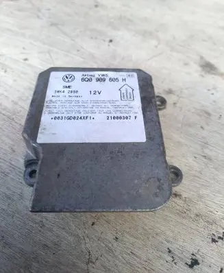 Skoda Fabia Mk1 (6Y) Airbag control unit/module 6Q0909605H