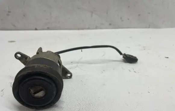 Audi A6 S6 C4 4A Tailgate exterior lock 