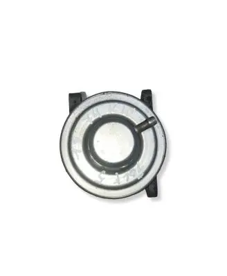 Volkswagen Golf V EGR valve 038129637D