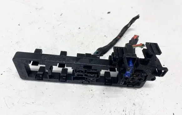 Volkswagen PASSAT B6 Fuse box set 1K1937503