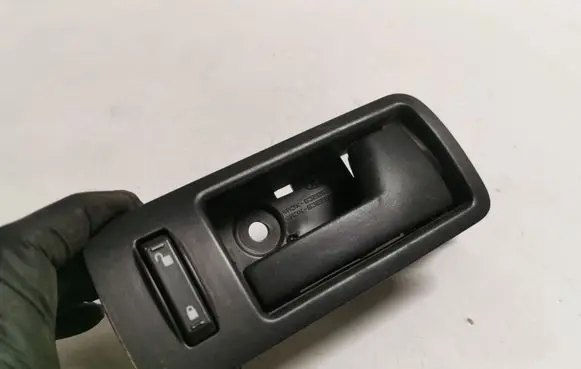 Ford Mustang V Front door interior handle 4R3X6322600A