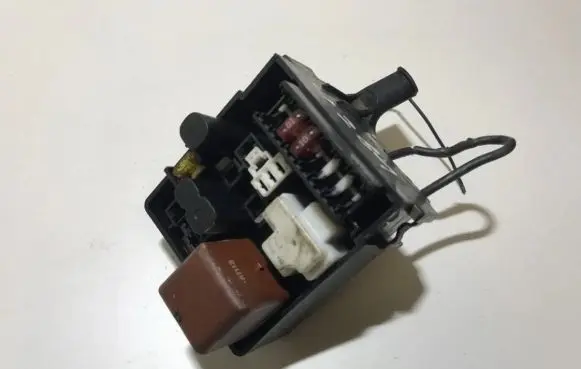 Toyota RAV 4 (XA20) Fuse box set 9098702016 90987-02016
