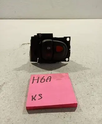 Renault Megane II Hazard light switch 7700435867