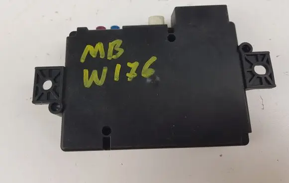 Mercedes-Benz A W176 Bluetooth control unit module A2059000524 A2059016810
