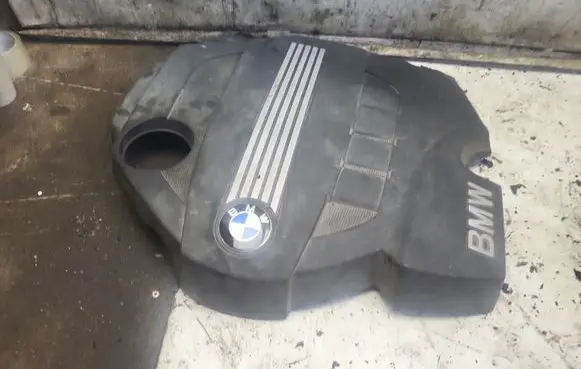 BMW 5 E60 E61 Engine cover (trim)