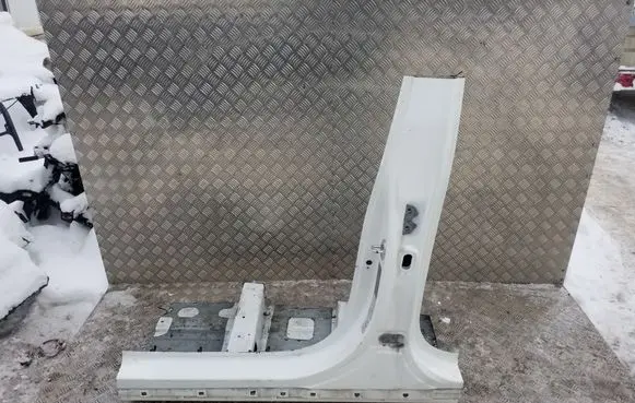 KIA Stonic Pillar (middle) 