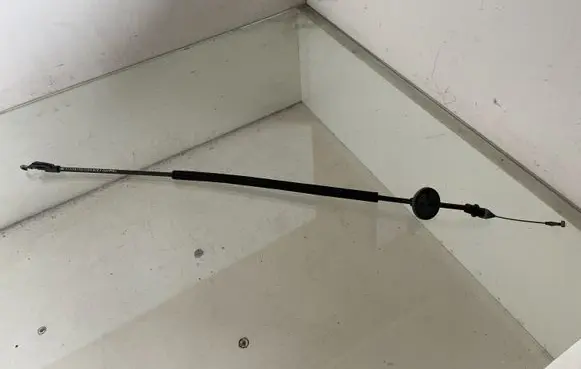 Volkswagen Touran II Front door cable line 1T0837086