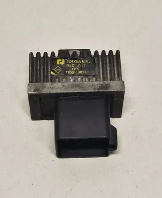 Mitsubishi Space Star Glow plug pre-heat relay BED712 7700115078