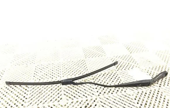 Volvo V40 Front wiper blade arm 31276059