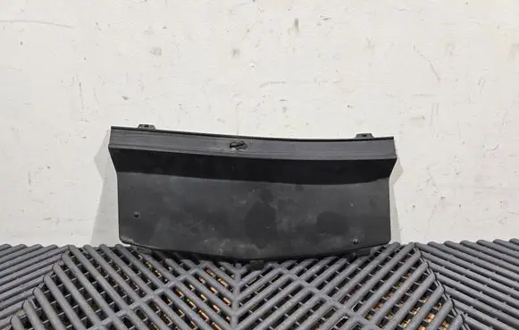 Toyota RAV 4 (XA40) Battery box tray cover/lid 5578342060
