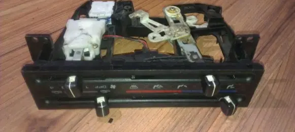 Mazda 323 Climate control unit