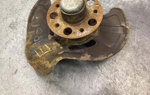 Mercedes-Benz A W169 Front wheel hub