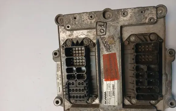 BMW 7 F01 F02 F03 F04 Engine control unit/module 2061682 120117 463684