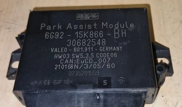 Volvo V70 Parking PDC control unit/module 30682548