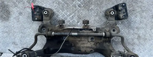 Chrysler Town & Country IV Engine mounting bracket