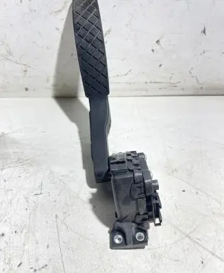Audi Q7 4L Accelerator throttle pedal 7L0723507D 6PV00802624