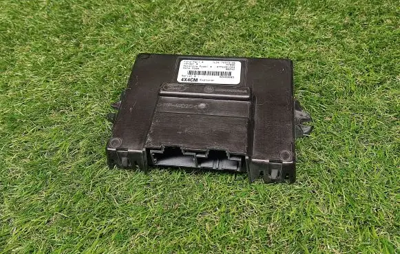 Ford Explorer Transfer box differential control unit 7L247H473AE M799G