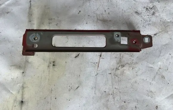 Renault Kadjar Fender mounting bracket 641342826R