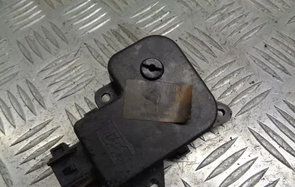 Renault Espace IV A/C air flow flap actuator/motor 7701206538