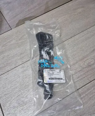 Opel Karl Rear bumper mounting bracket 42396481