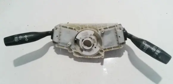 Honda HR-V Wiper turn signal indicator stalk/switch M18620