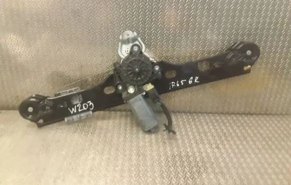 Mercedes-Benz C W203 Rear door window regulator with motor 2038202942 A2038202942