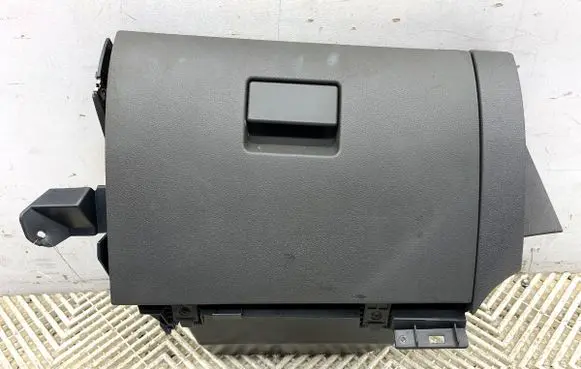 Ford Kuga I Glove box set 3M51-R044C60-AGW