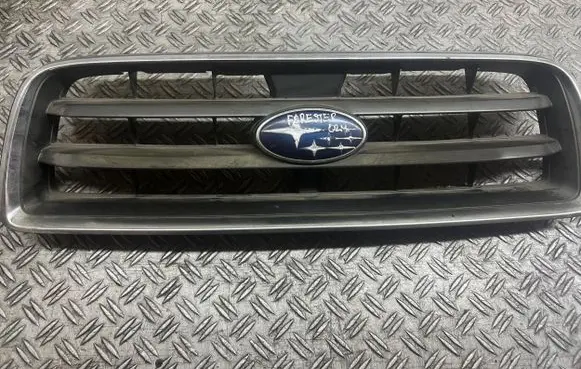 Subaru Forester SF Front grill