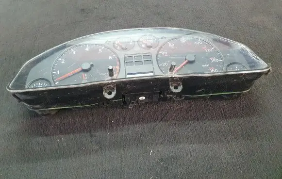 Audi A4 S4 B5 8D Speedometer (instrument cluster) 8D0919910B 110008885 110008885006