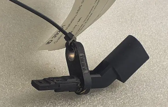 Porsche Panamera (970) ABS rear brake sensor 97060640701