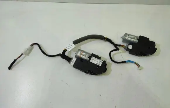 Mercedes-Benz GLK (X204) Sunroof motor/actuator A2048200808