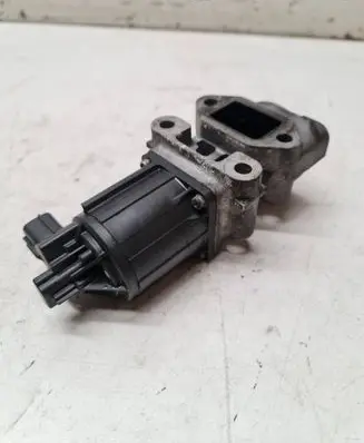 Opel Astra J EGR valve K5T70380 8973766632
