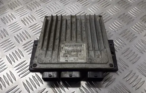 Renault Clio III Engine control unit/module ECU 8200399038