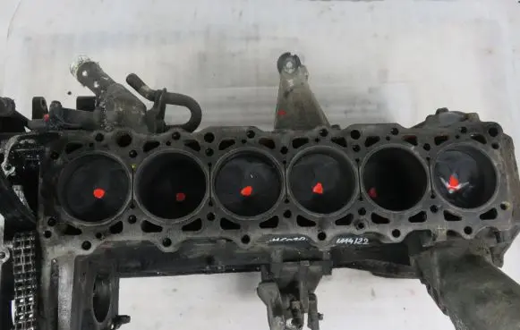 Mercedes-Benz E W124 Engine block OM603912