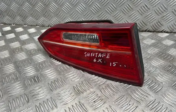 Hyundai Santa Fe Tailgate rear/tail lights 924052W0
