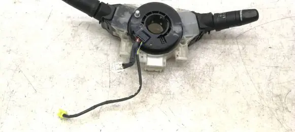 Wiper turn signal indicator stalk/switch