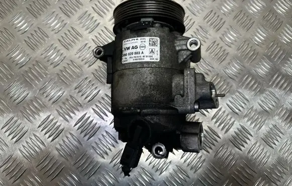 Volkswagen Tiguan Air conditioning (A/C) compressor (pump) 5N0820803A