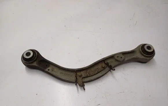 Land Rover Discovery 5 Rear upper control arm/wishbone CPLA5501B