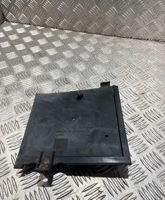 Volkswagen Transporter - Caravelle T5 Battery tray heat shield 7H0915438A